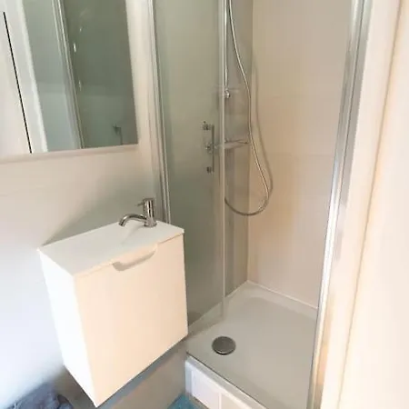 Lägenhet Cosy A Paris